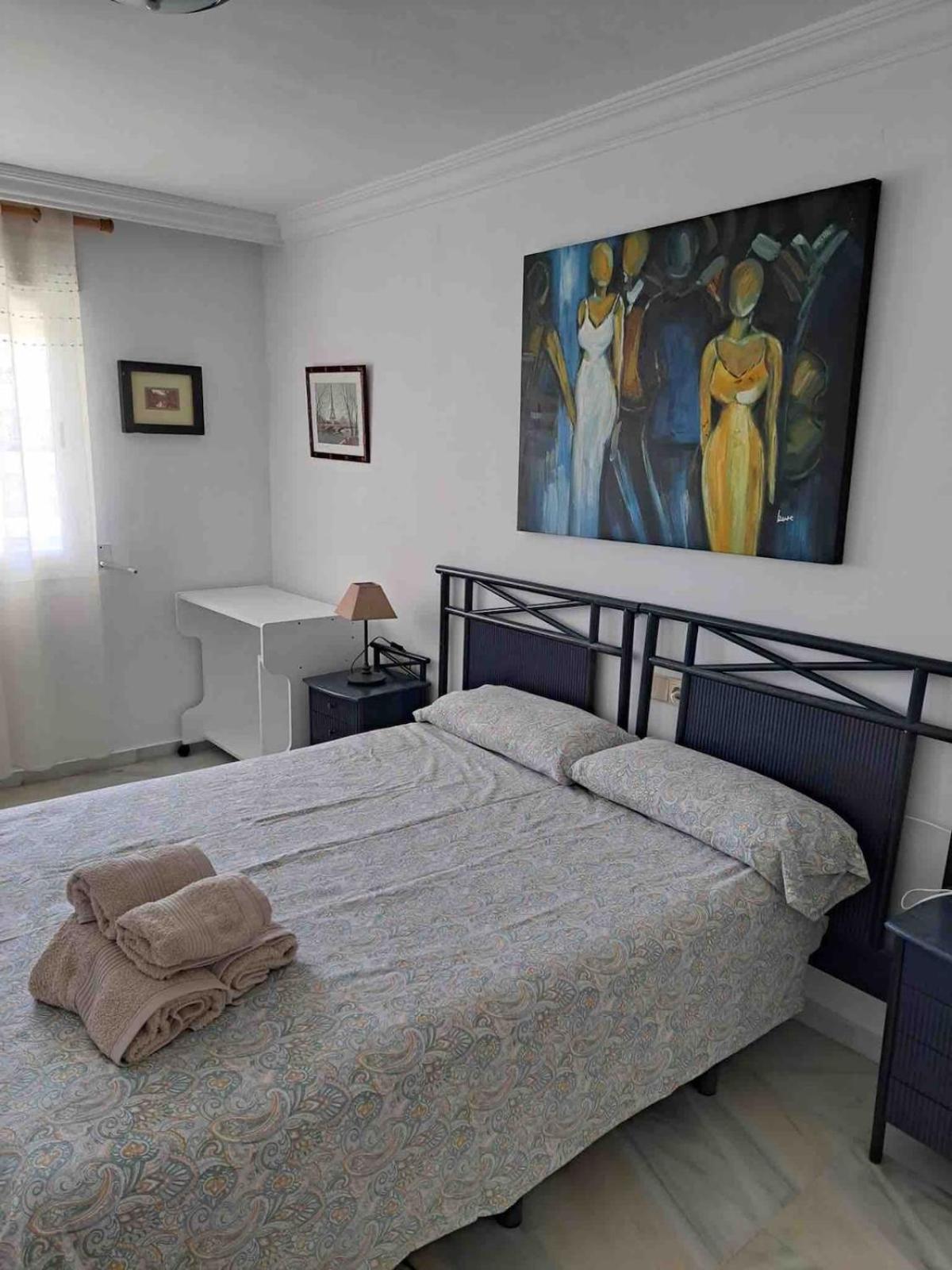 Golden Mile Penthouse, Pool-parking, 5min Beach! Apartamento