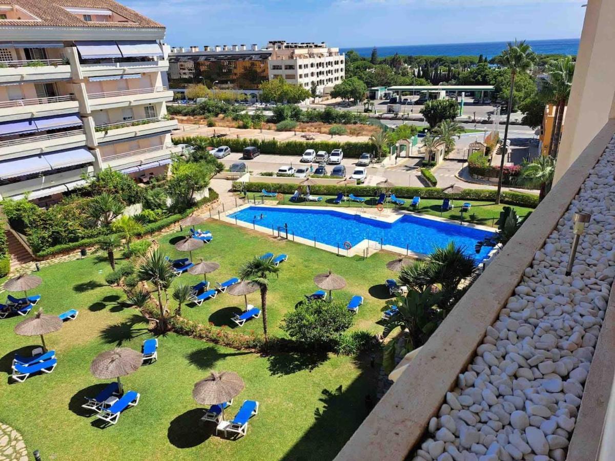 Golden Mile Penthouse, Pool-parking, 5min Beach! Marbella