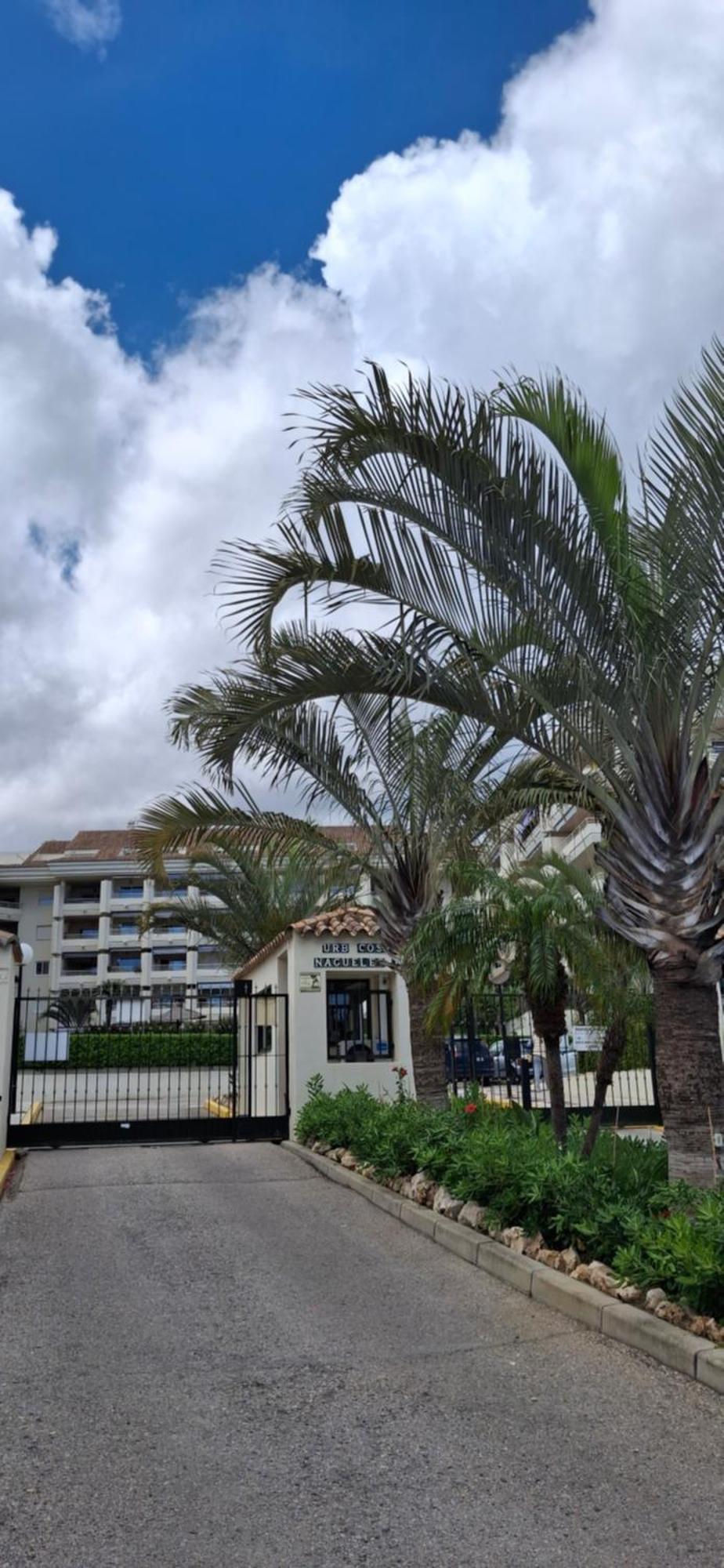 Golden Mile Penthouse, Pool-parking, 5min Beach!